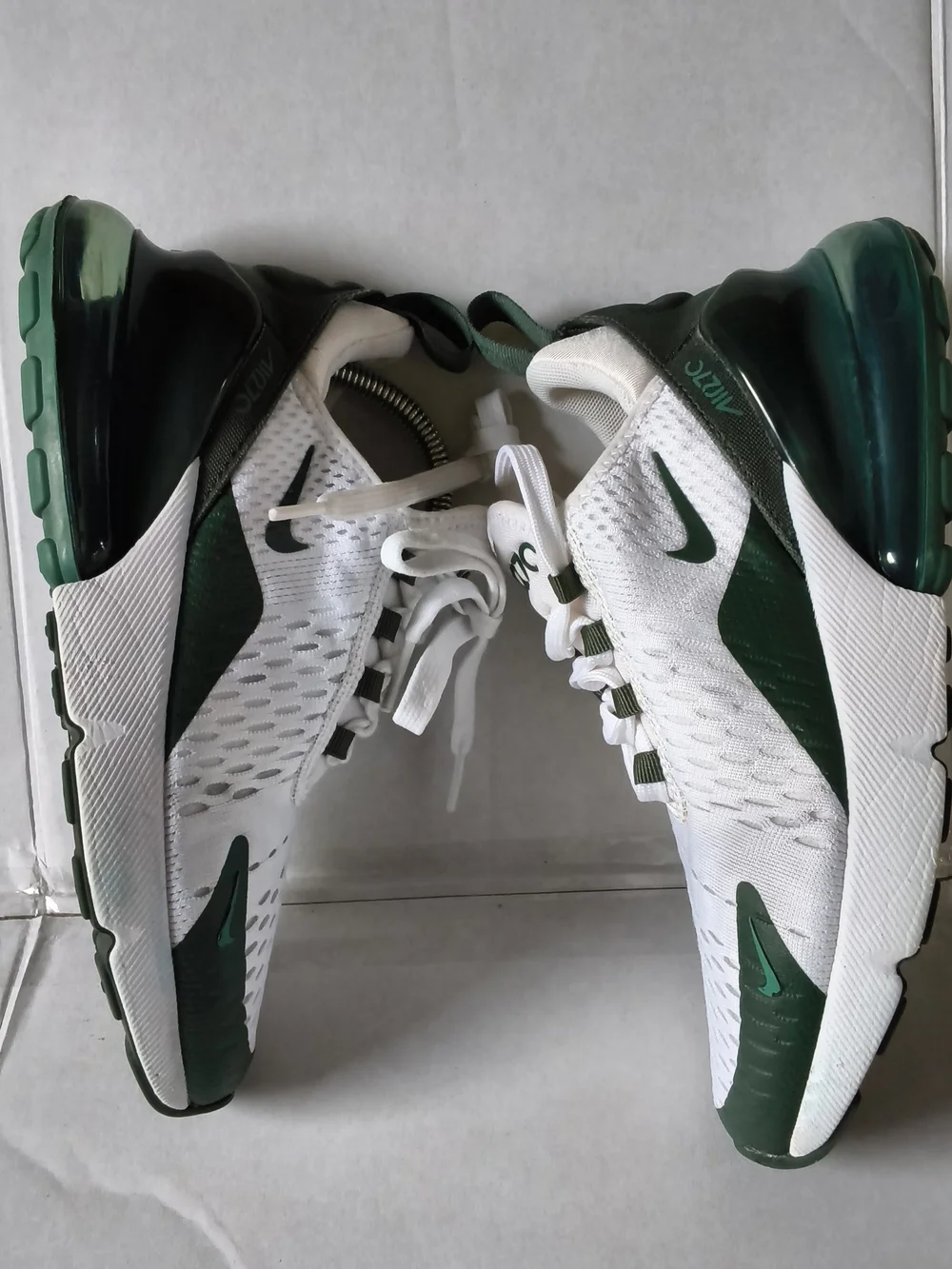 Nike Air Max 270 Women's Running Shoes White/Green, Size 6, Vintage Bicoastal